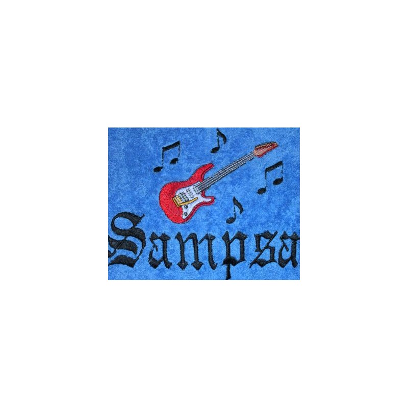 brodeerattu kitarapyyhe