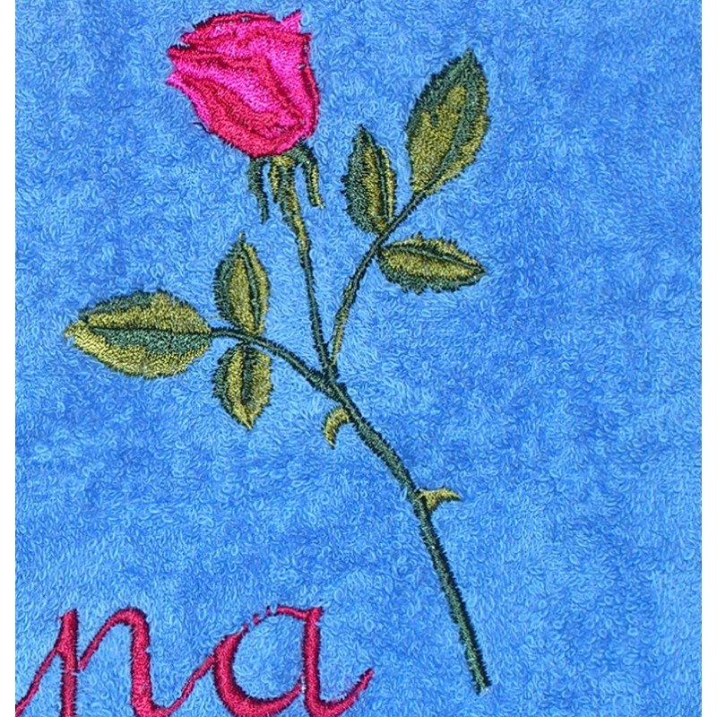 brodeerattu ruusupyyhe